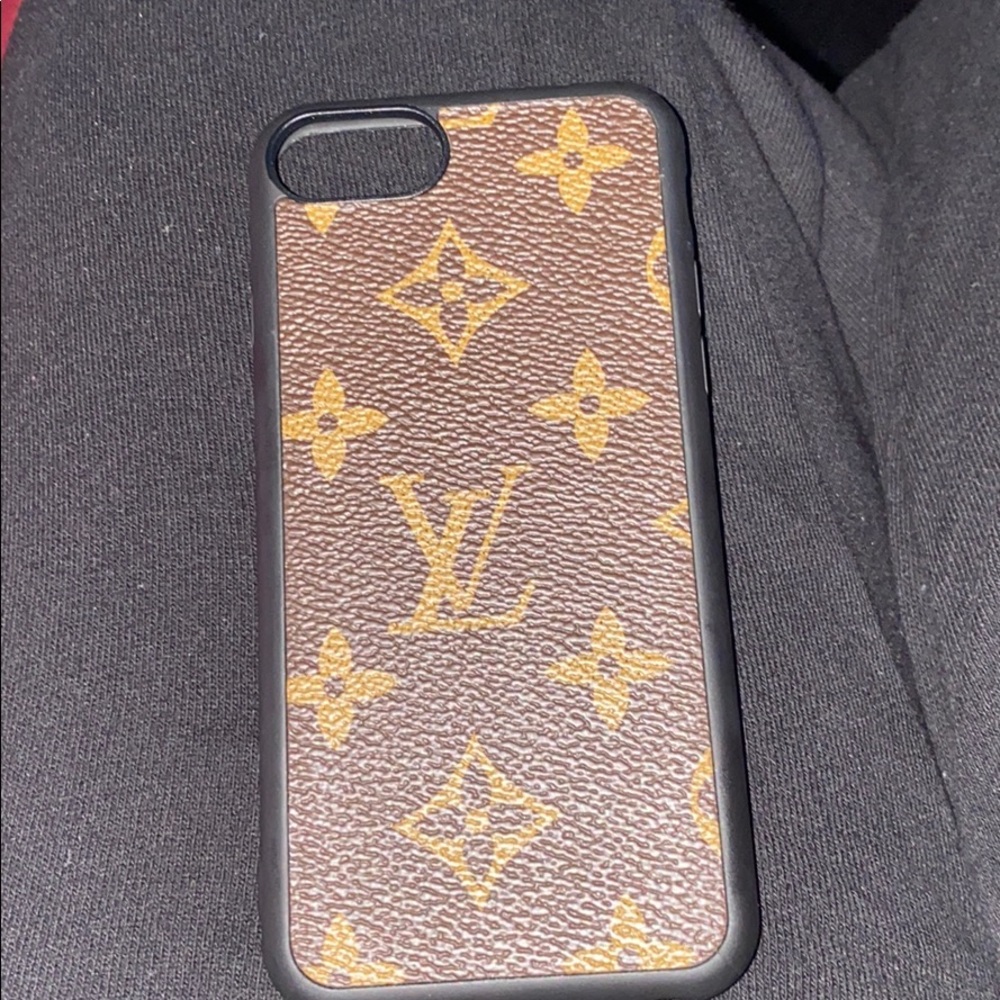IPhone 8 Louis Vuitton case BRAND NEW!!!
